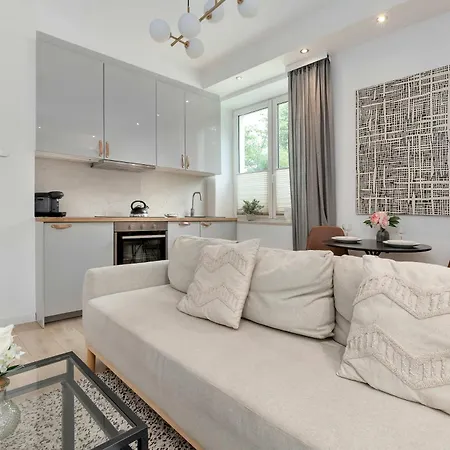 Comfortable For A Group Of Friends In Gdansk, Close To The Center By Renters * Gdańsk