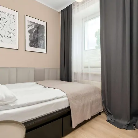 Apartment Comfortable For A Group Of Friends In Gdansk, Close To The Center By Renters *
