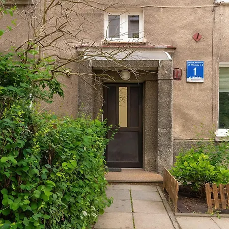 Apartment Comfortable For A Group Of Friends In Gdansk, Close To The Center By Renters *