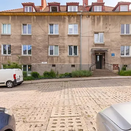 Comfortable For A Group Of Friends In Gdansk, Close To The Center By Renters *